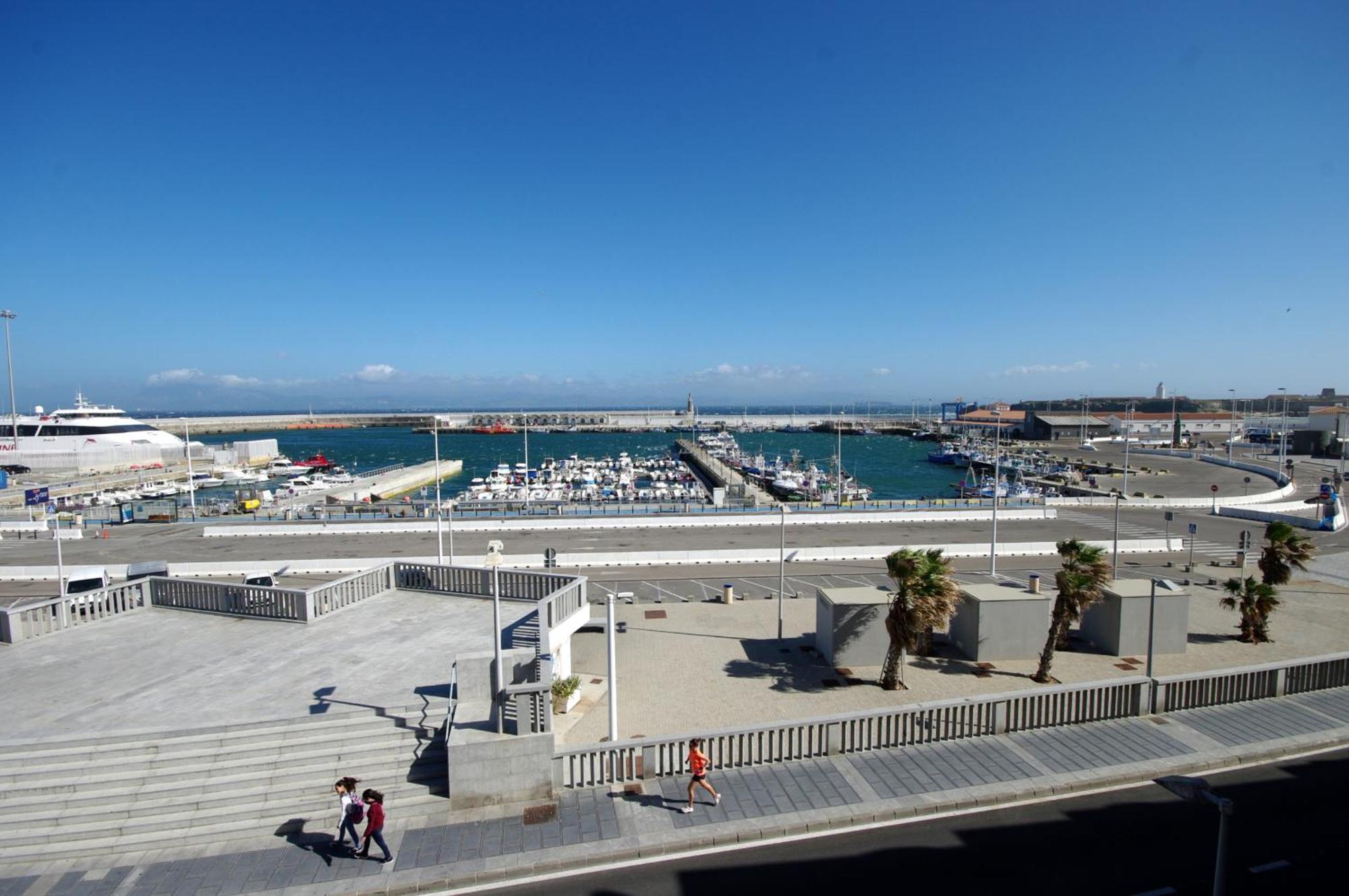 Livingtarifa Apartamento El Puerto المظهر الخارجي الصورة